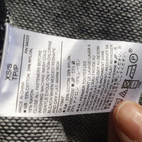 Banana Republic Poncho - Picture 8 of 11